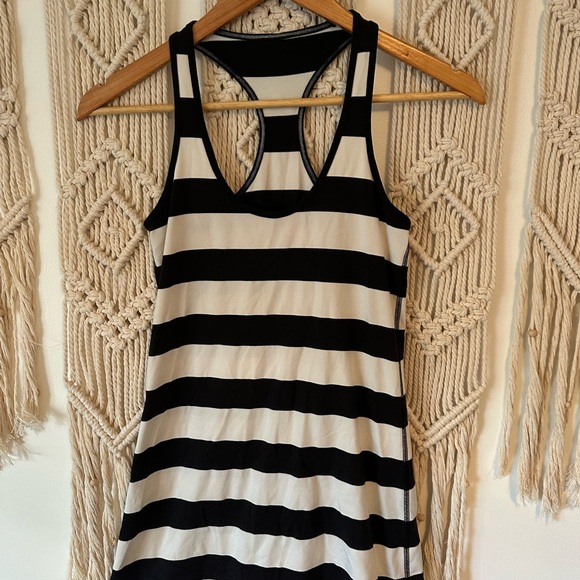 Lululemon Bundle - Picture 13 of 16